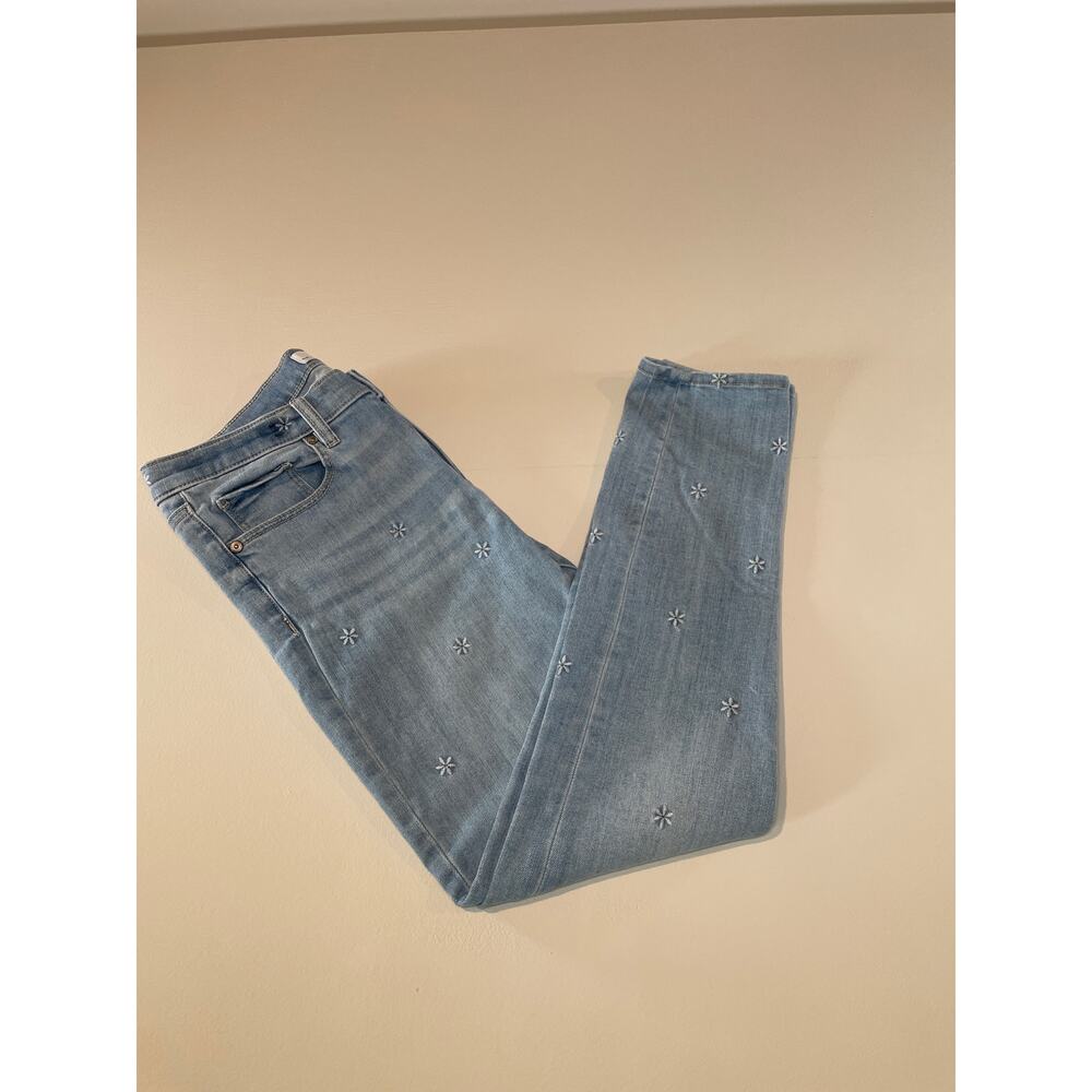 Ann Taylor LOFT Jeans – Size 8 – Embroidered Floral – Good Used Condition